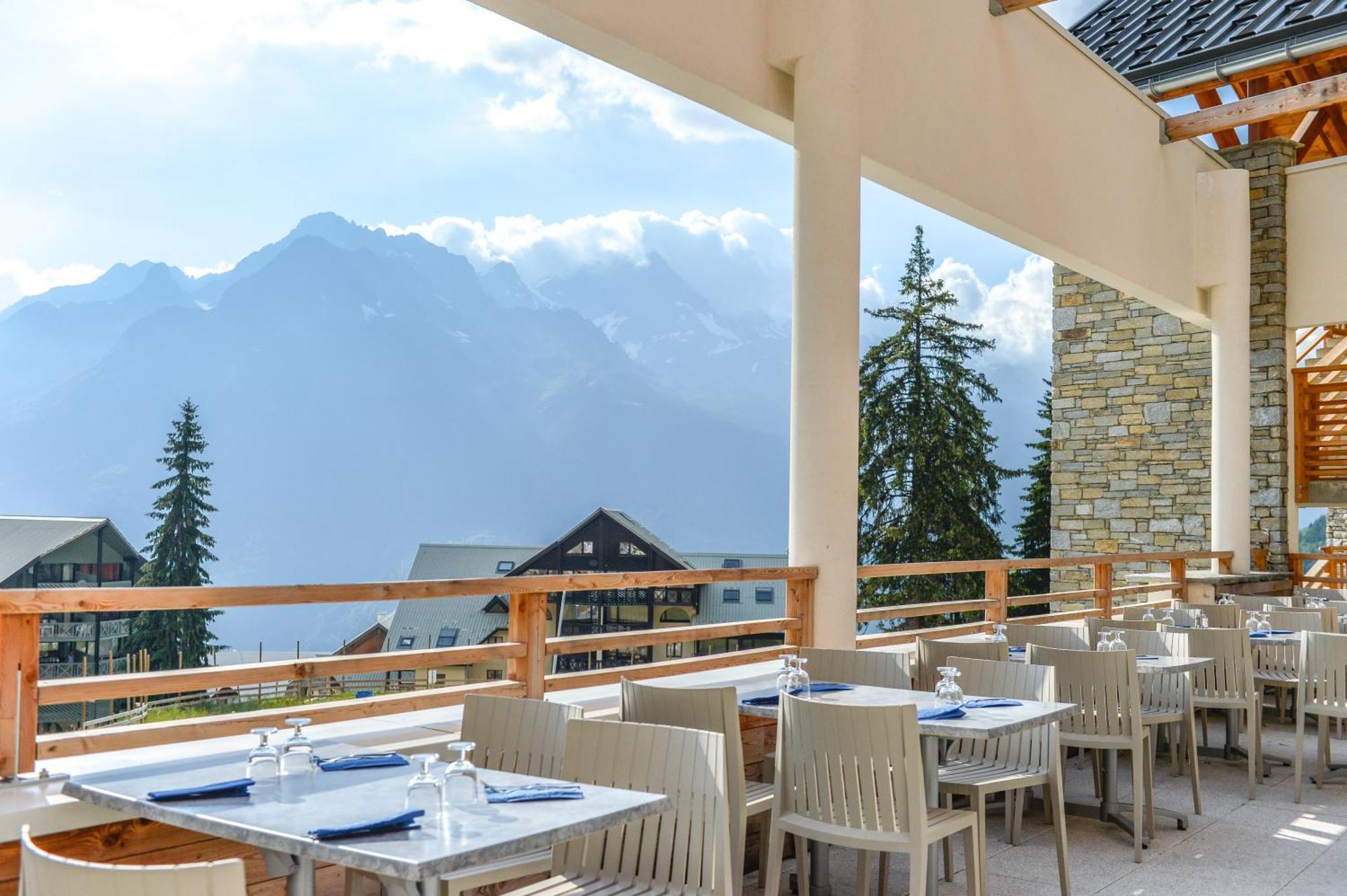 Villages Clubs Du Soleil - Oz En Oisans Oz Bagian luar foto